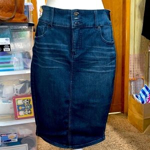 Torrid Midi 5 pocket denim skirt Size 10
